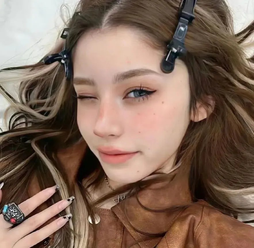 实习女生